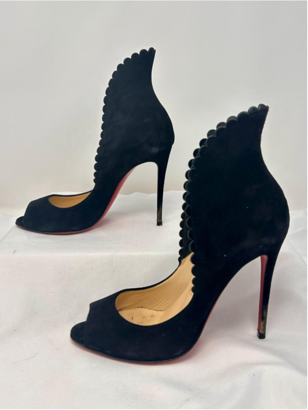 Christian Louboutin Pijonina 100 Veau Velours Suede Pumps 35